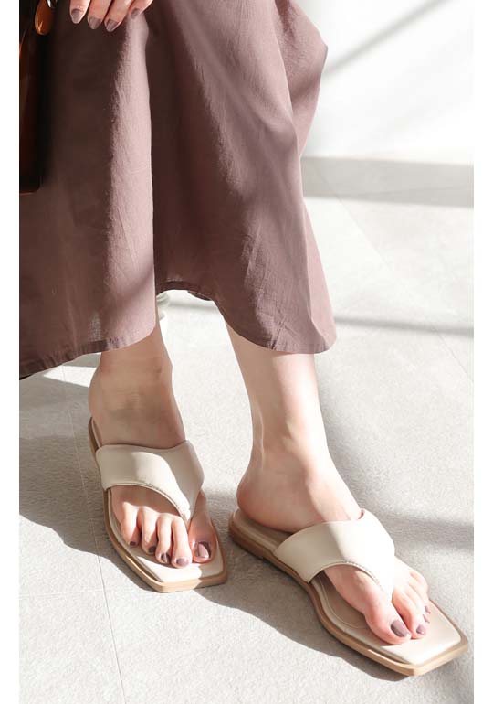 flat_sandal