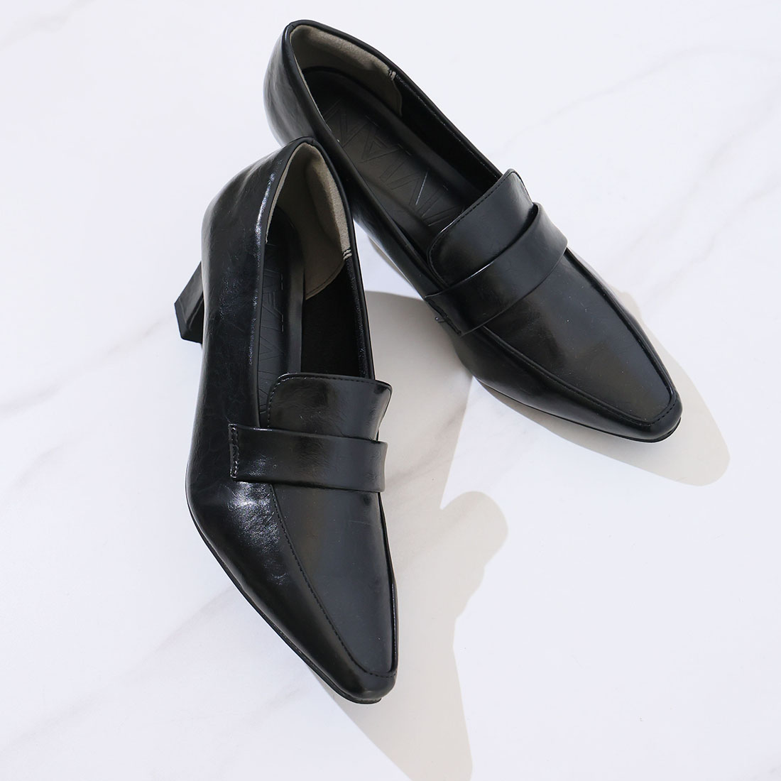 スクエアトゥデザインヒールローファーパンプス