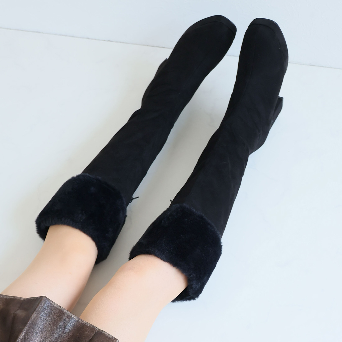 ふわふわファー厚底プラットフォームロングブーツ