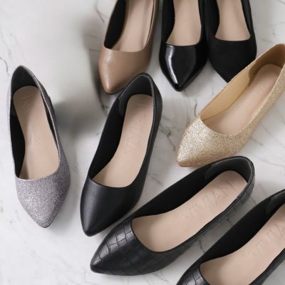 新品未使用✨️DIANAグレー ポインテッドトゥパンプス ゴールドバックル付き artemis by DIANA｜スクエアバックル ソフトポインテッドトゥ