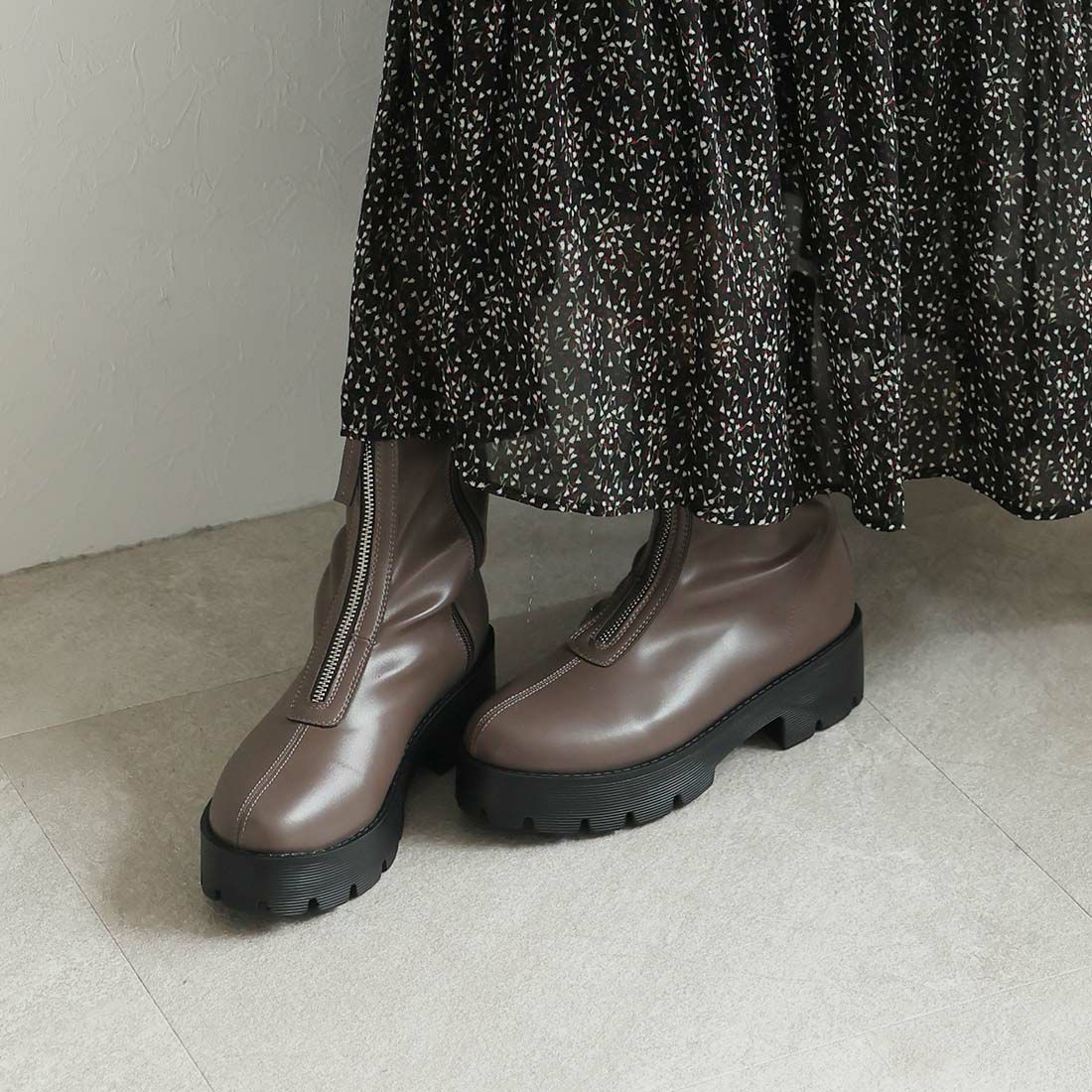 美品】Both ボース 厚底センタージップブーツ〈定価89,400円〉（厚底 