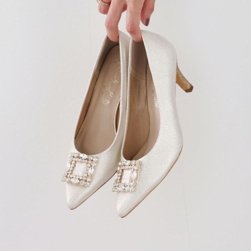 STACCATO ポインテッド トゥ ビジュ バックル パンプス ベージュ