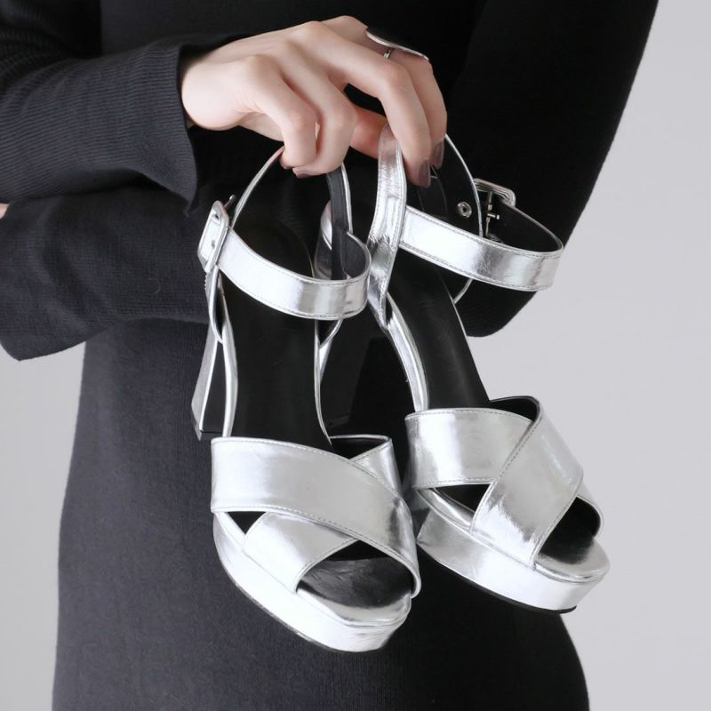 Steve Madden 厚底プラットフォーム バンドストラップ サンダル 公式ストア/ZOZO限定】厚底プラットフォームクロスバンド
